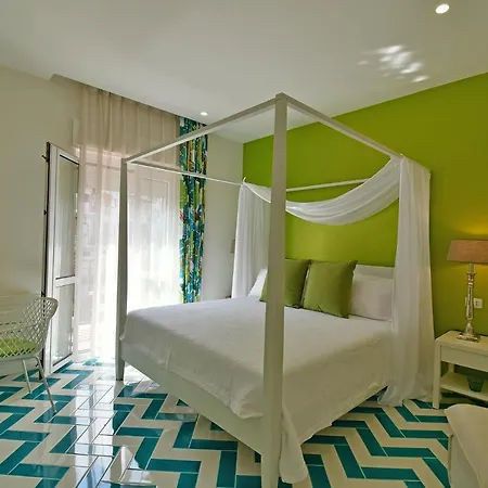 La Casa Di Joy -Luxury Suites Bed & Breakfast