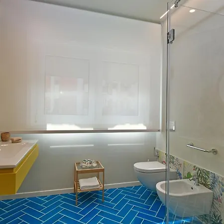 La Casa Di Joy -Luxury Suites Bed & Breakfast